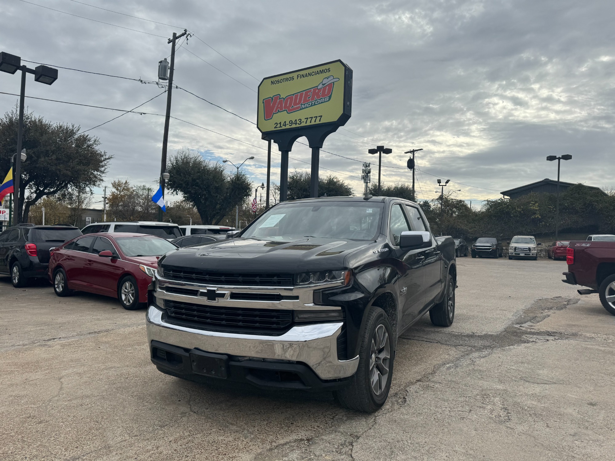 photo of 2019 Chevrolet Silverado 1500 LT Crew Cab 2WD